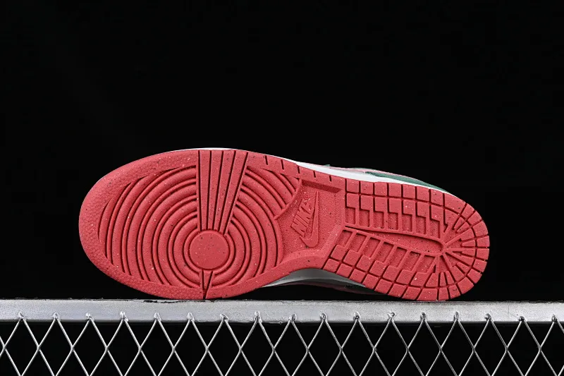 All Categories Nk SB Dunk Series Nk SB Dunk Low Low-top sneakers Nk Dunk Low "All Petals United" Sonorous Rose SB low-top casual sneakers FN8923-061
